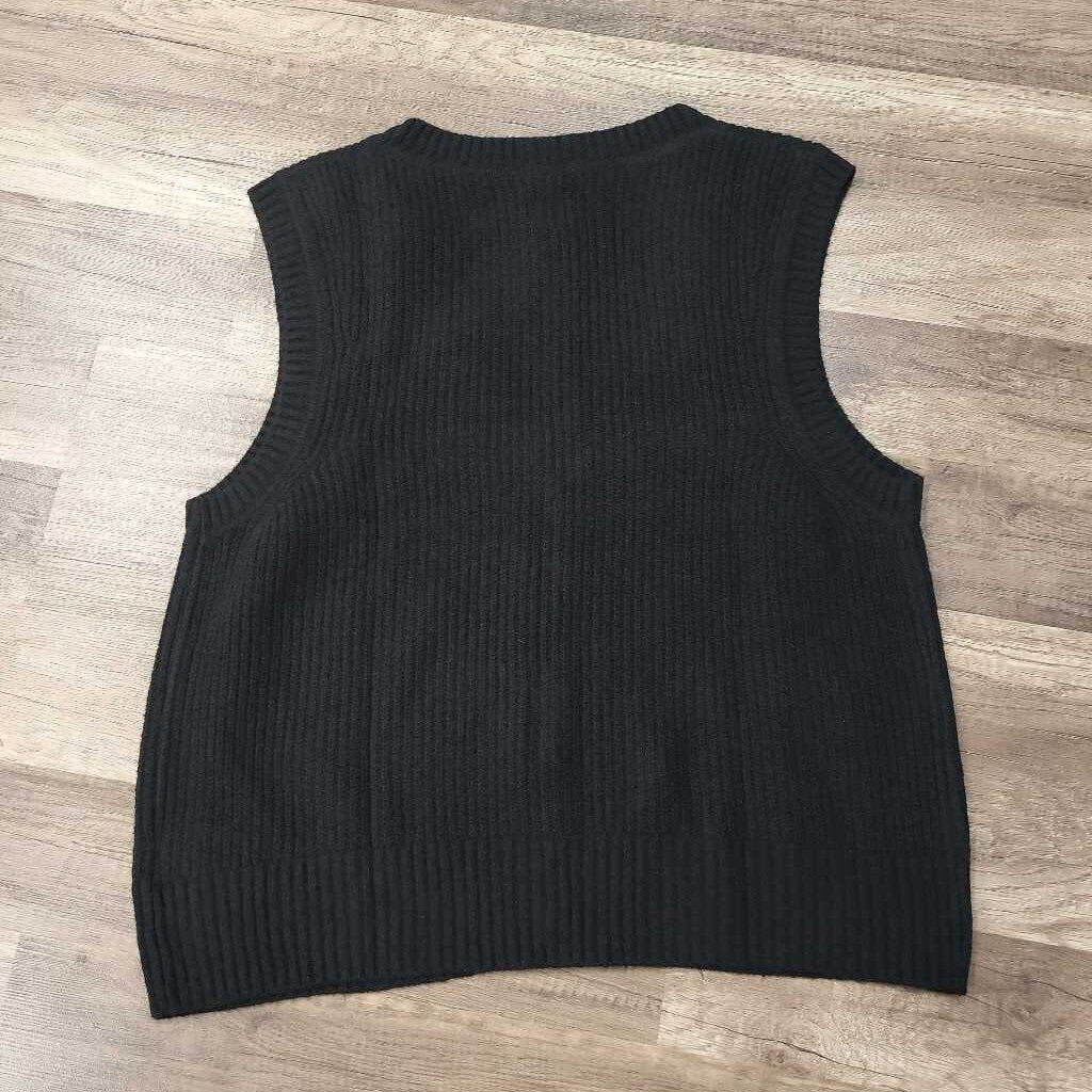 Gap Knit BU Vest