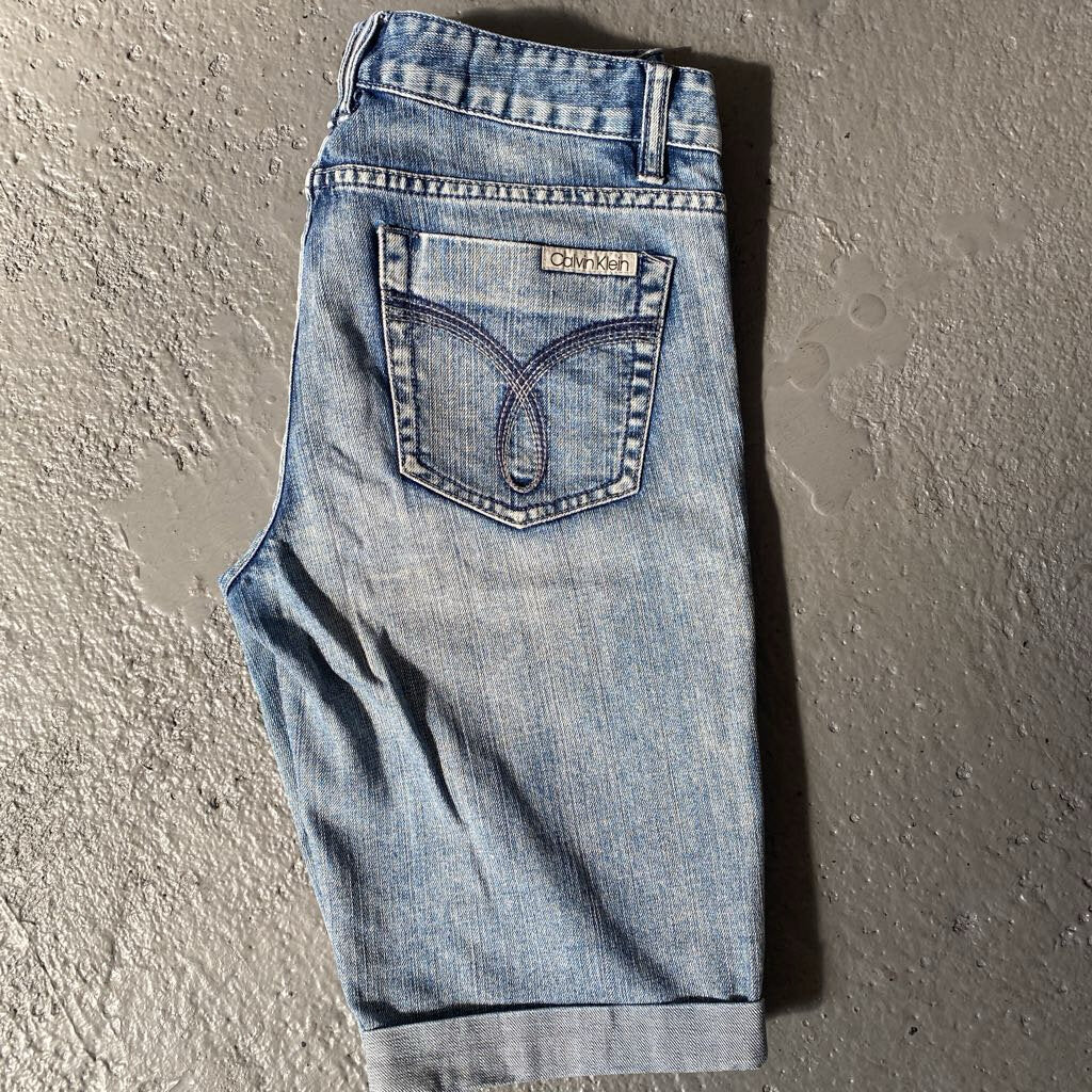 Bermuda Stretch Jean Shorts