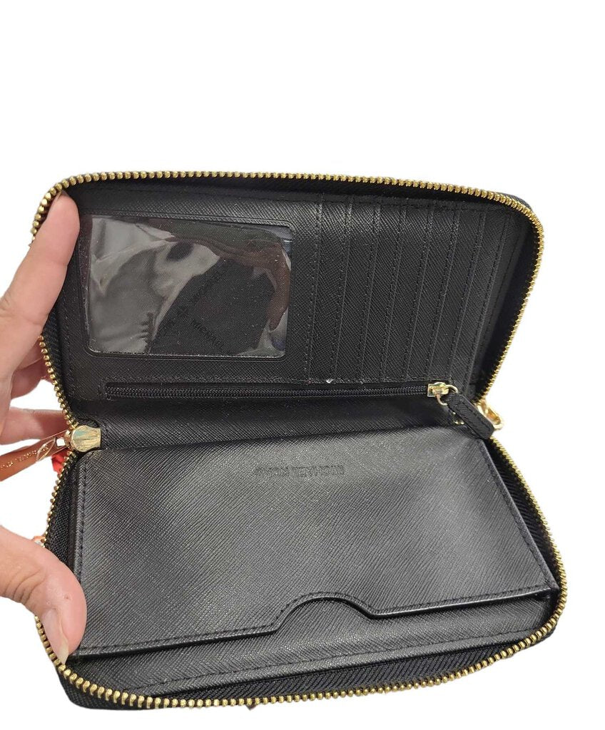 Continental Wristlet Wallet
