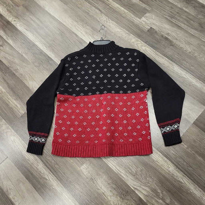 Fred David Holiday Sweater with Reindeer and Snowflakes