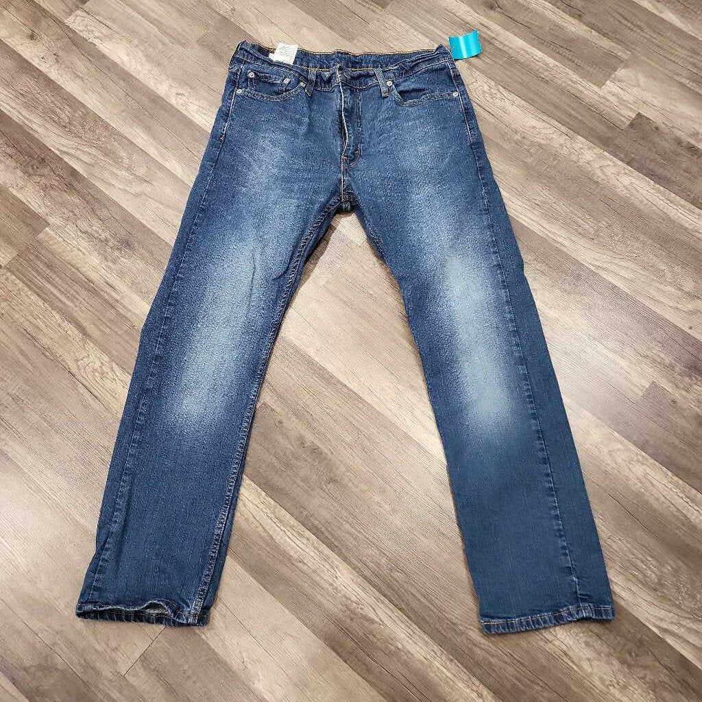 Levis 513