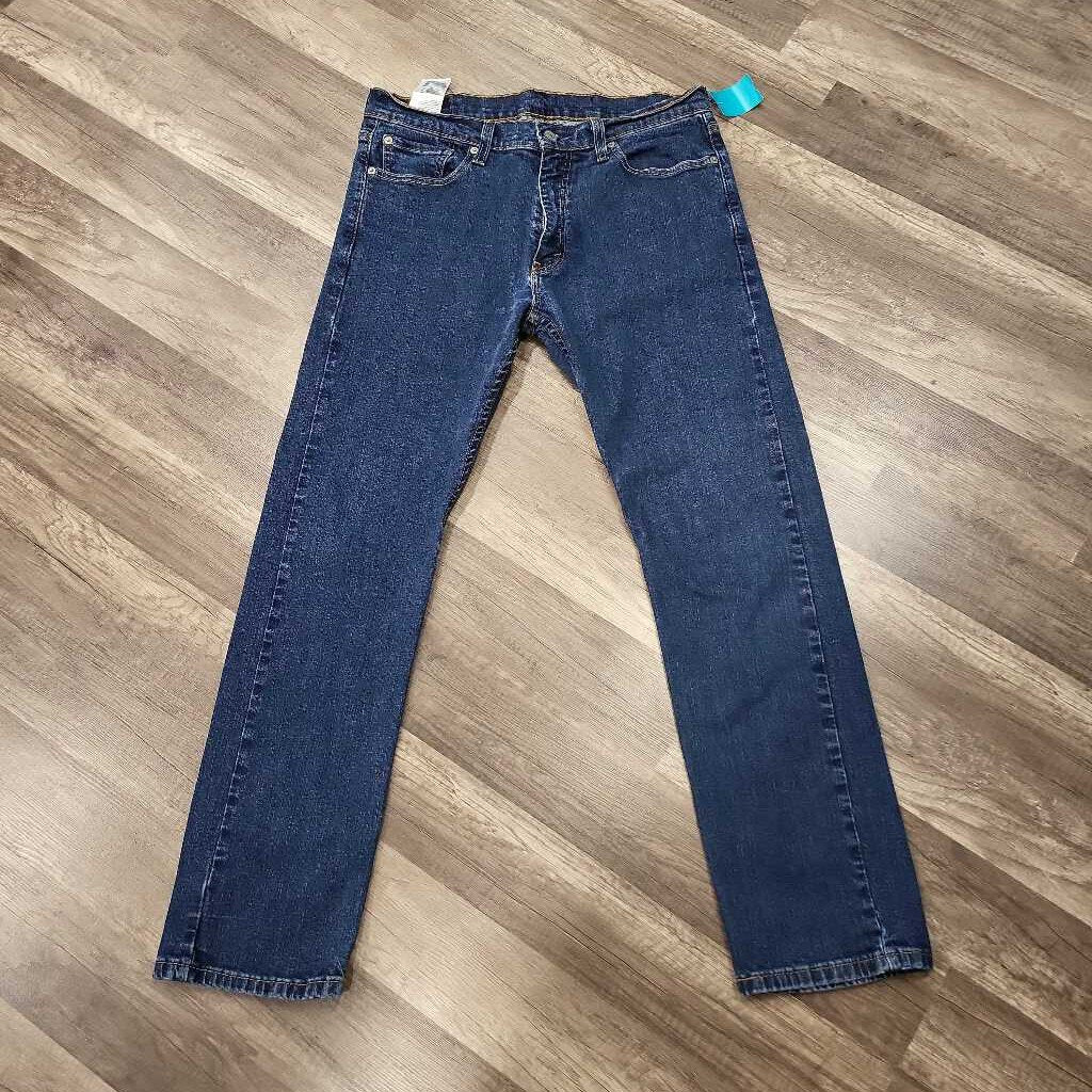 Levis 513