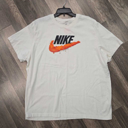 Nike Graphic Tee