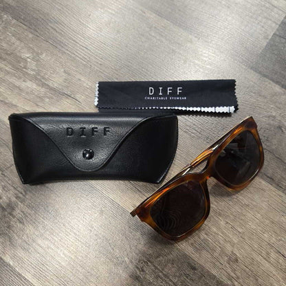 DIFF Bella Polarized Sunglasses