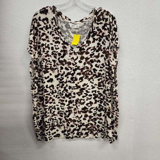 24/7 V Neck Animal Print SS