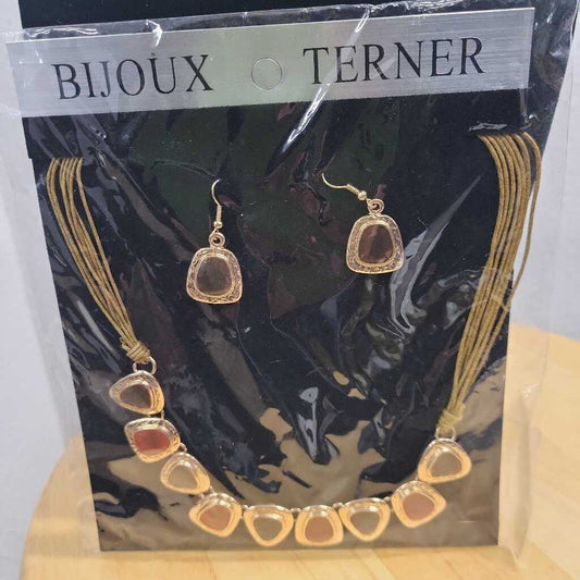 Bijoux Terner Necklace & Earring Set