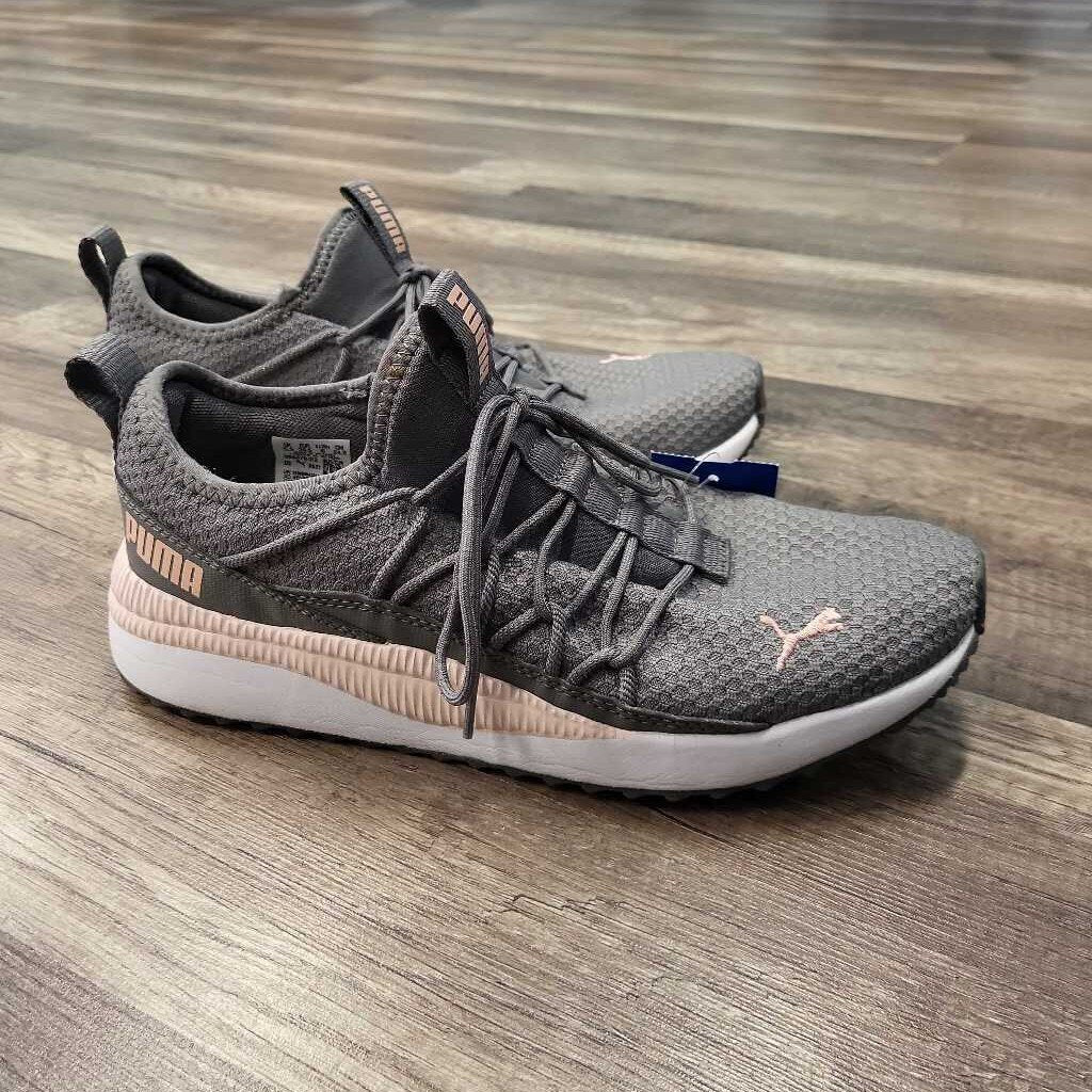 Puma Sneakers