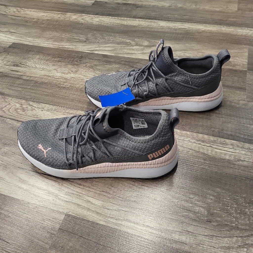 Puma Sneakers