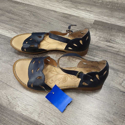 Born Sandals