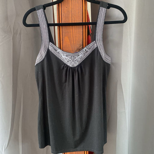 stitched neckline tank